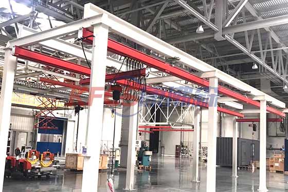 Single-girder suspension cranes